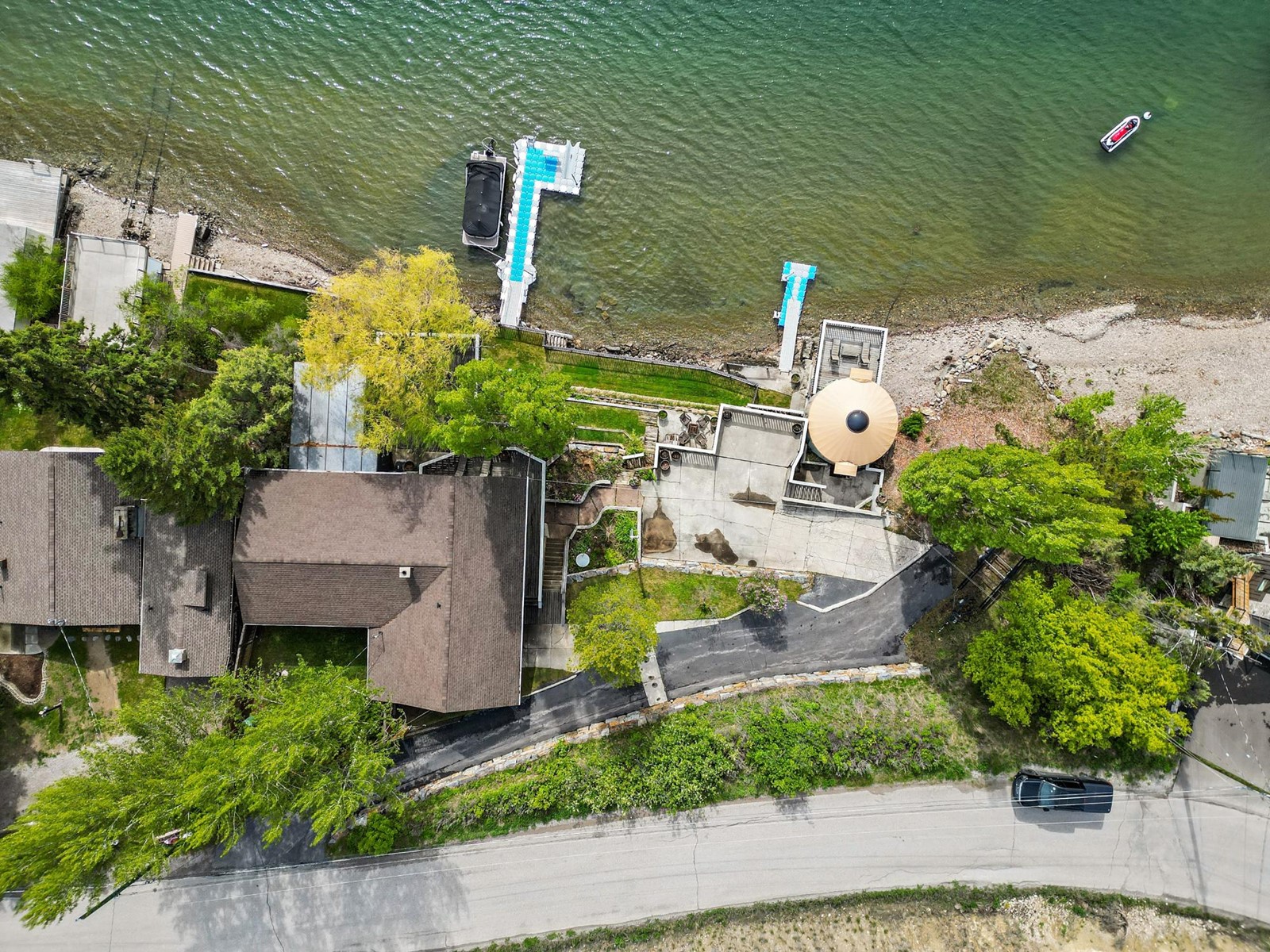 661 Lakeview Road, Windermere, British Columbia  V0A 1K3 - Photo 4 - 2477096