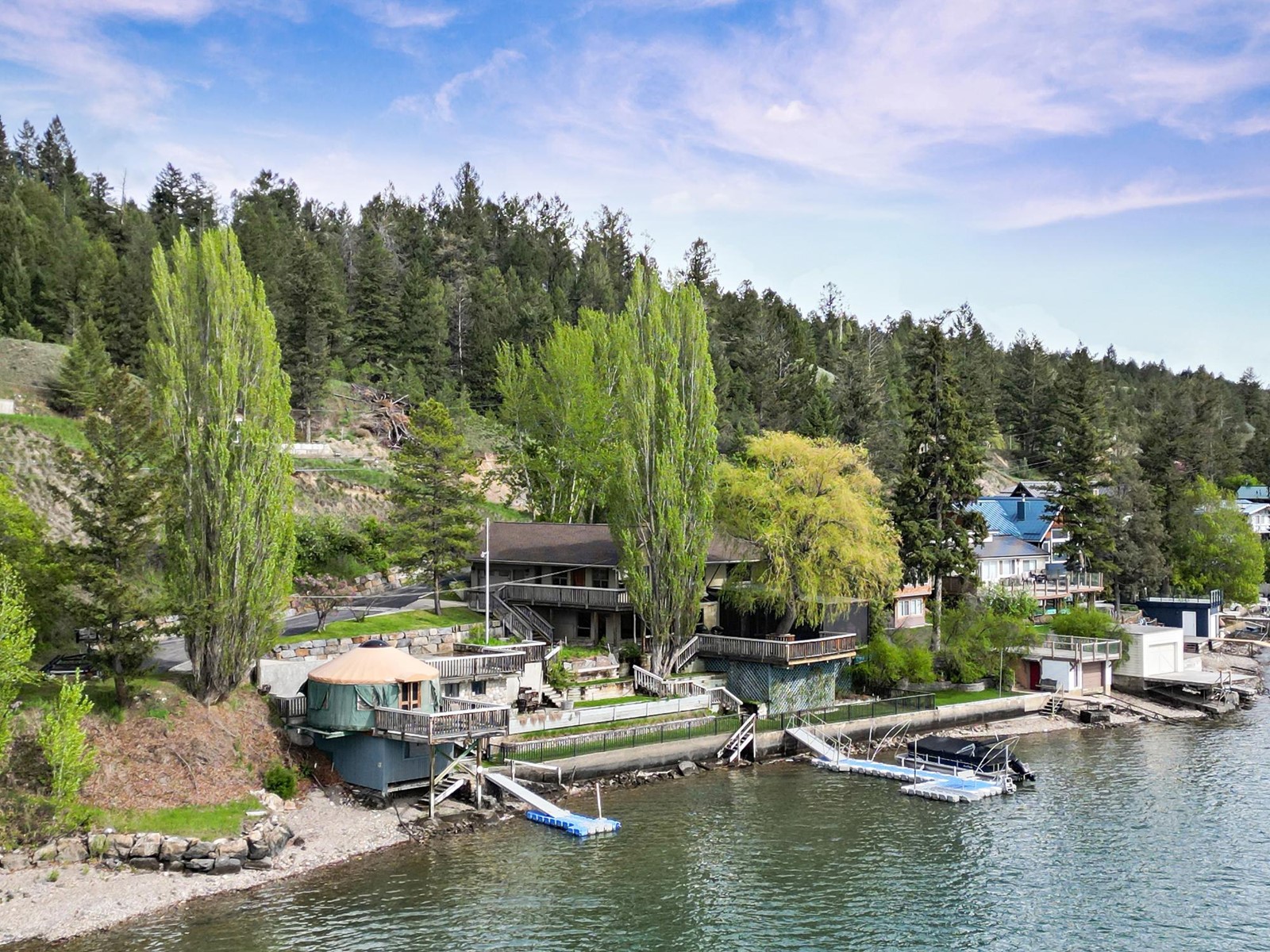 661 Lakeview Road, Windermere, British Columbia  V0A 1K3 - Photo 7 - 2477096