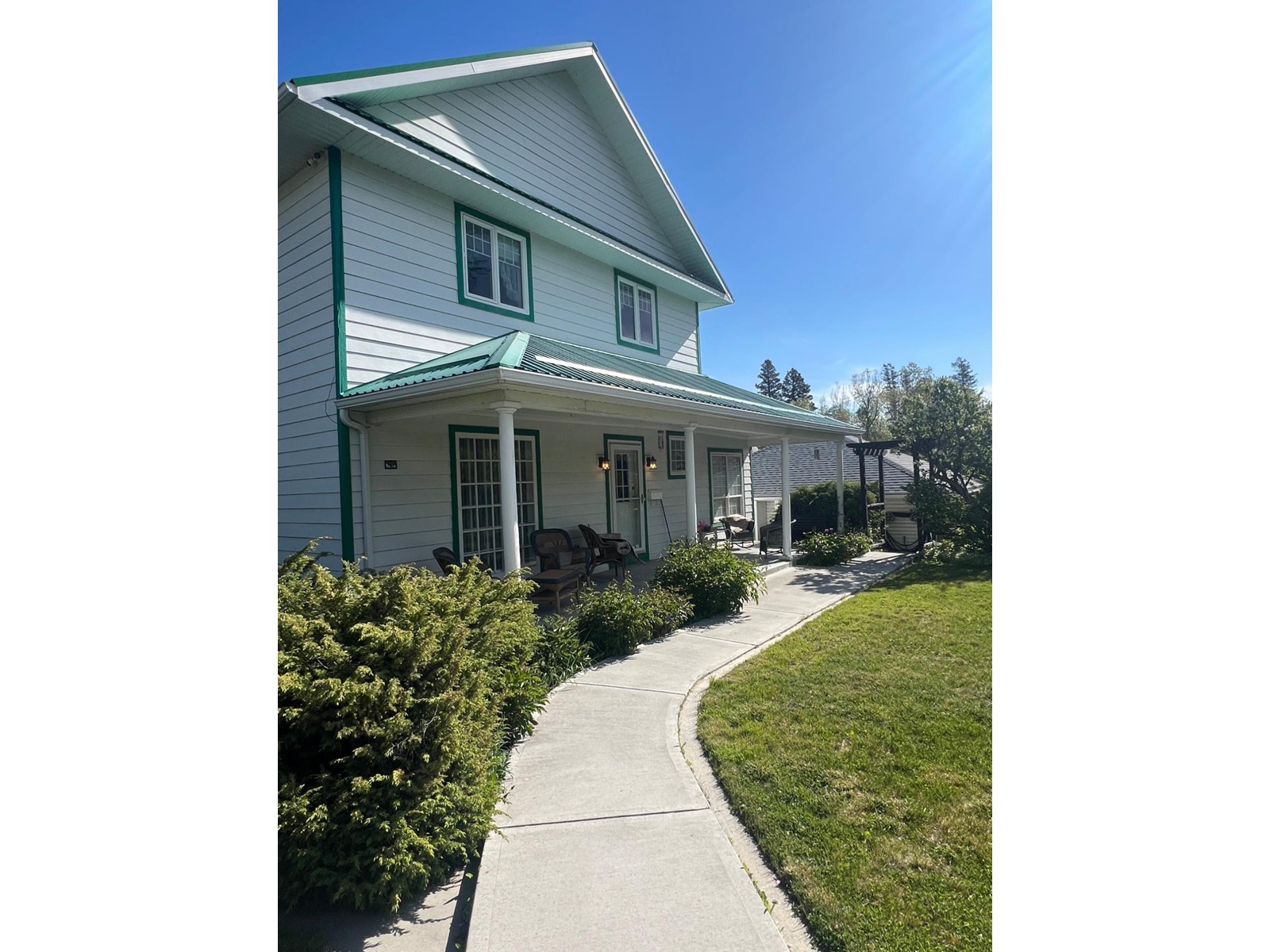 232 14th Avenue S, Cranbrook, British Columbia  V1C 2X2 - Photo 2 - 2477078