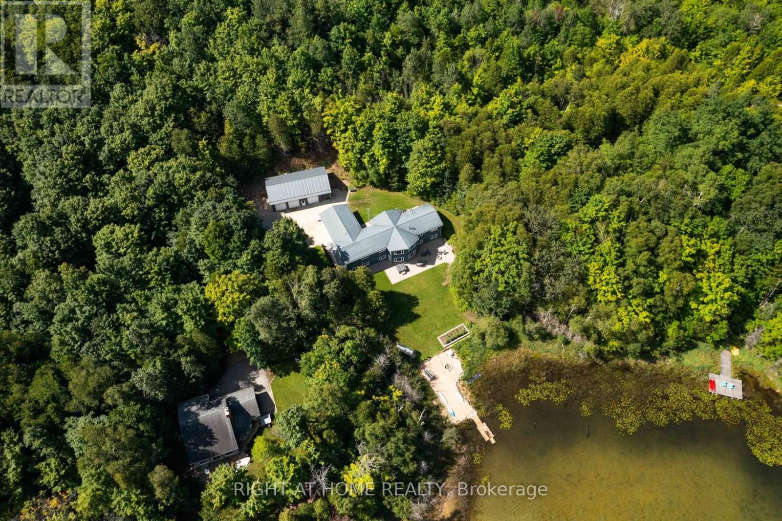 123 LAKEVIEW ROAD, grey highlands, Ontario