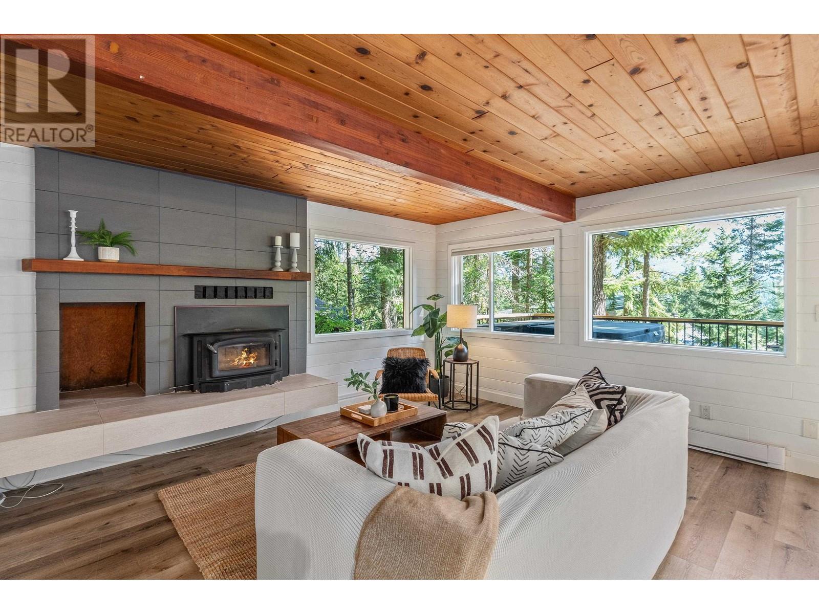 8636 Lakewood Court, Whistler, British Columbia  V8E 0G1 - Photo 17 - R2884602
