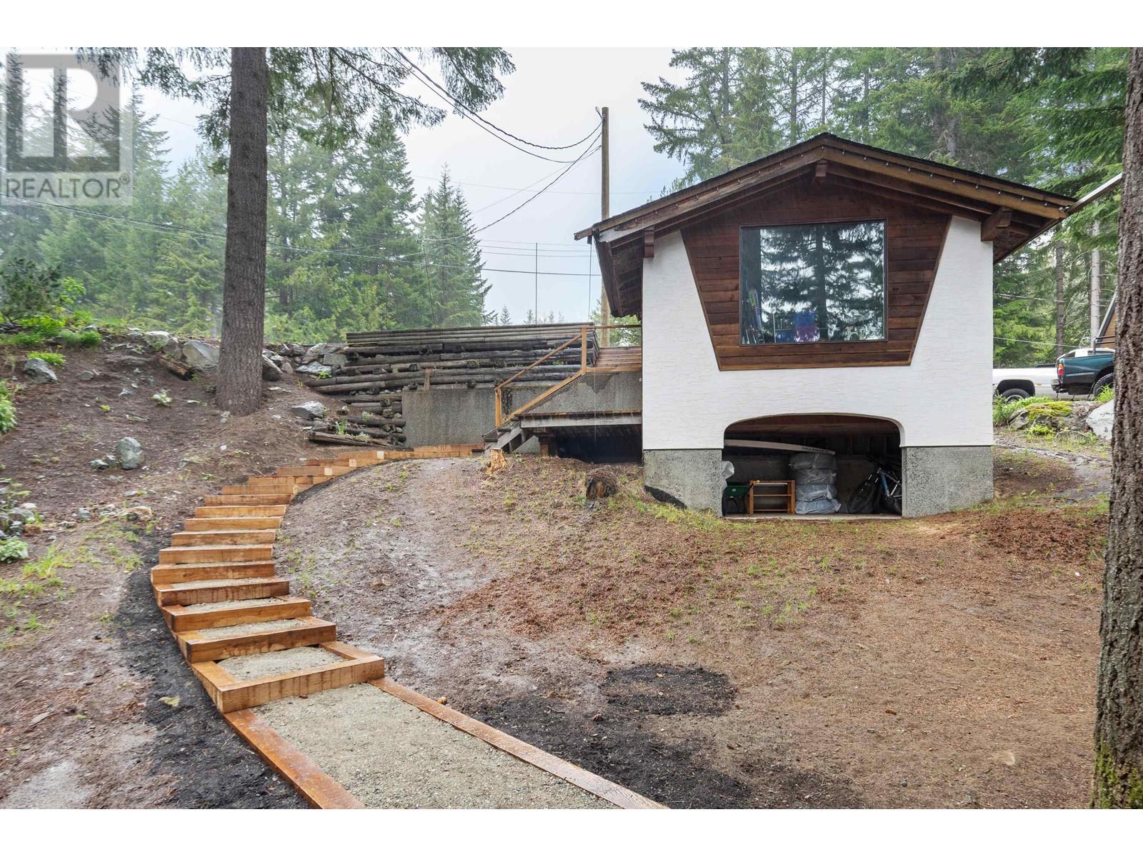 8636 Lakewood Court, Whistler, British Columbia  V8E 0G1 - Photo 32 - R2884602
