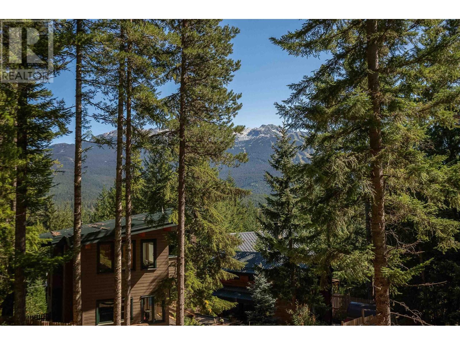 8636 Lakewood Court, Whistler, British Columbia  V8E 0G1 - Photo 7 - R2884602