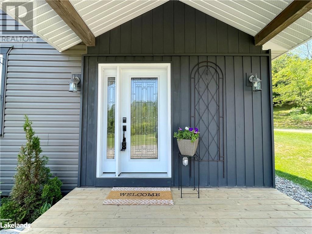 1067 North Mary Lake Road, Huntsville, Ontario  P1H 2J3 - Photo 4 - 40590876