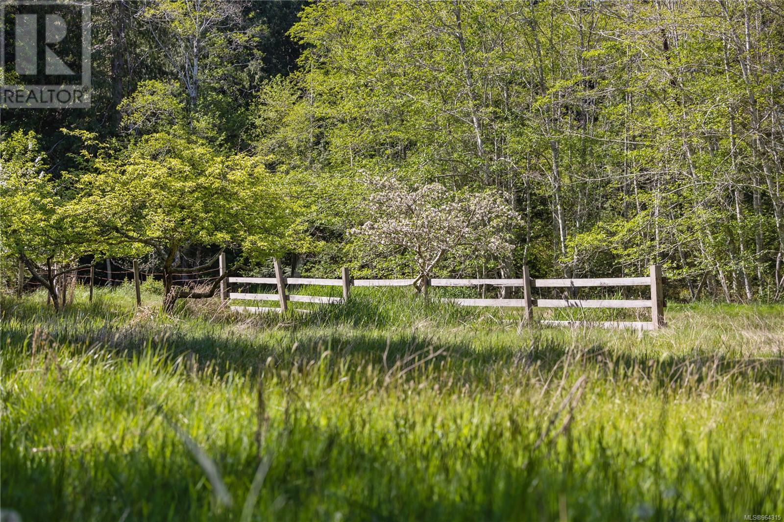 6055 Maclean Rd, Hornby Island, British Columbia  V0R 1Z0 - Photo 11 - 964315