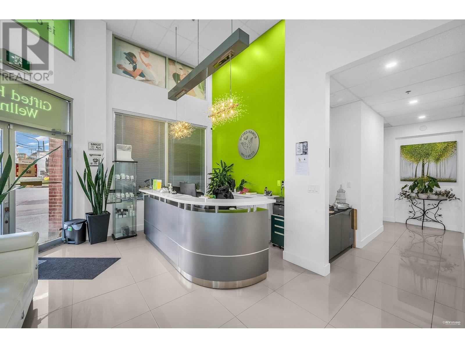 7608 6th Street, Burnaby, British Columbia  V3N 0G6 - Photo 11 - C8060109