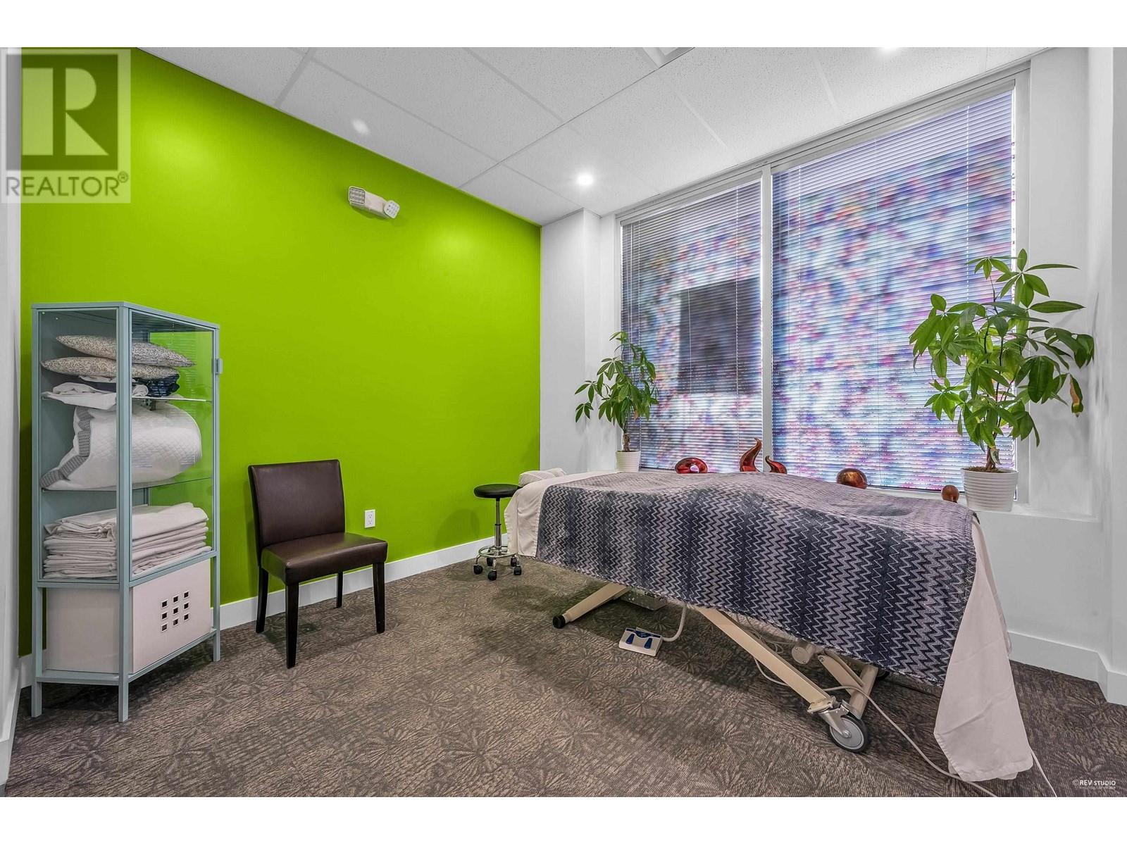 7608 6th Street, Burnaby, British Columbia  V3N 0G6 - Photo 10 - C8060109