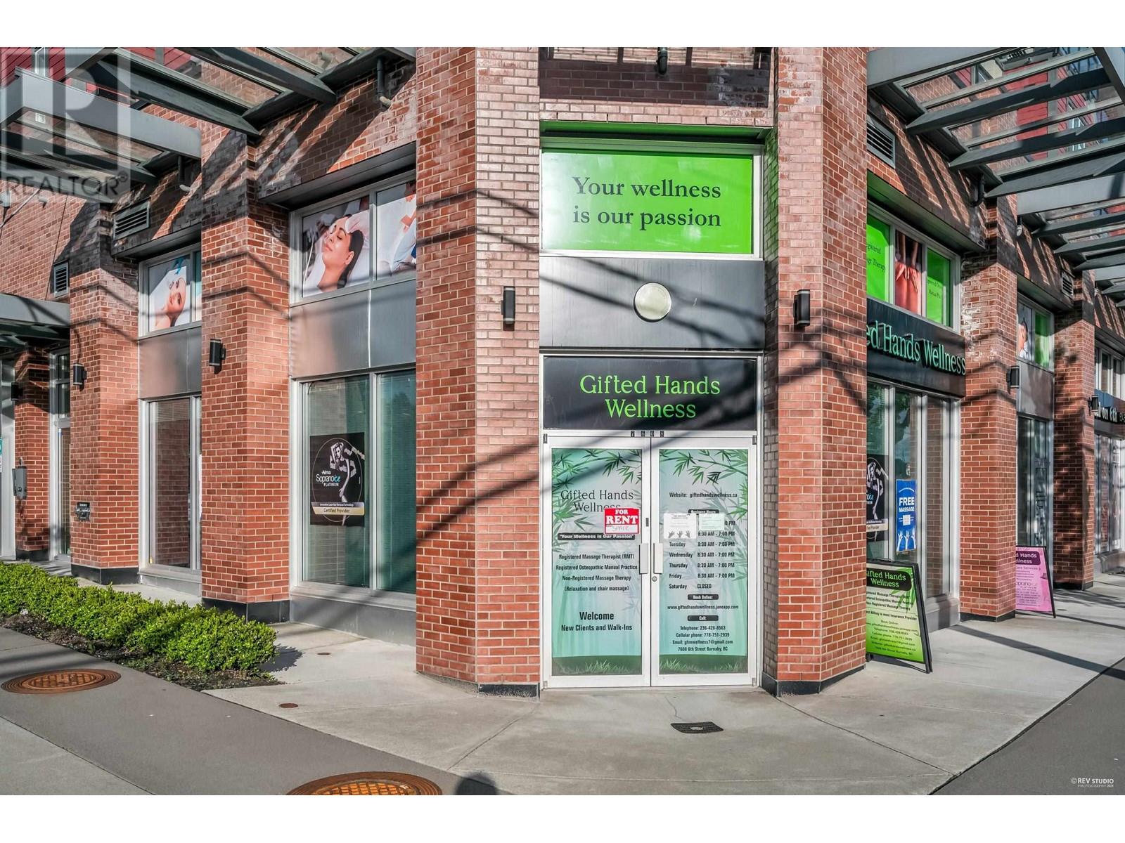 7608 6th Street, Burnaby, British Columbia  V3N 0G6 - Photo 4 - C8060109