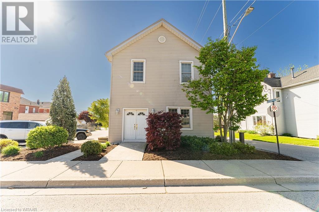 49 Brock Street W, Tillsonburg, Ontario  N4G 2A4 - Photo 2 - 40591798