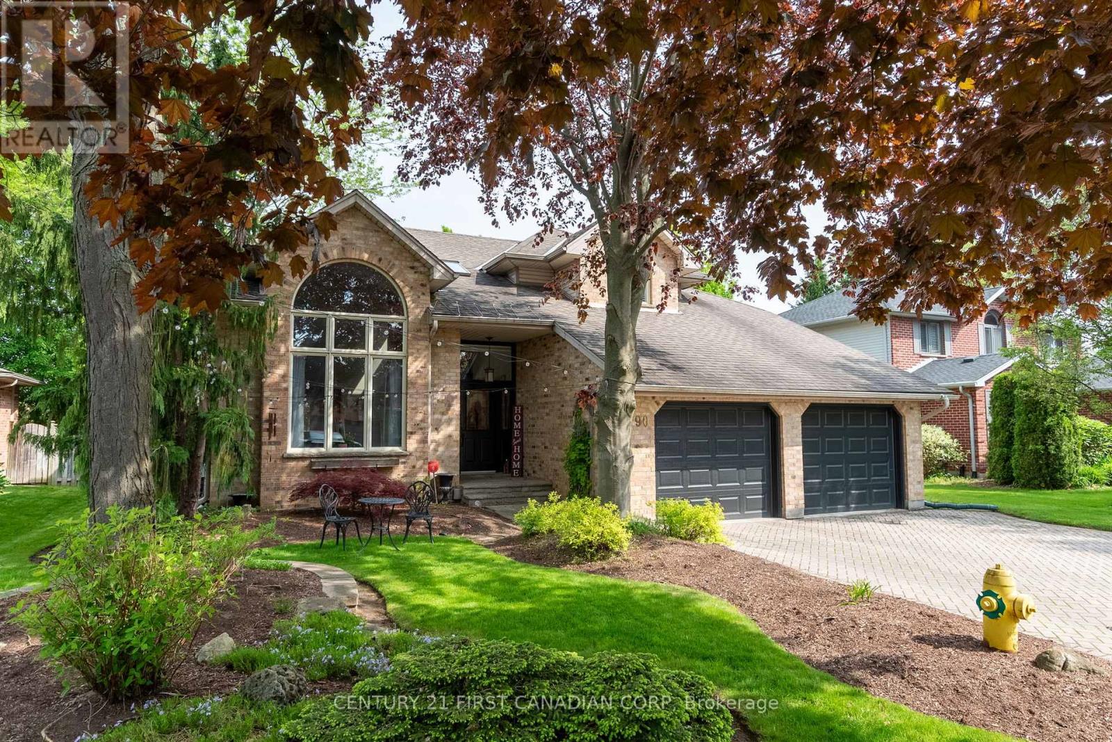 90 CARRIAGE HILL DRIVE, london, Ontario