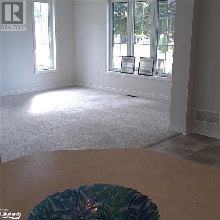 7 Indiana Avenue, Wasaga Beach, Ontario  L9Z 3A8 - Photo 4 - 40591559
