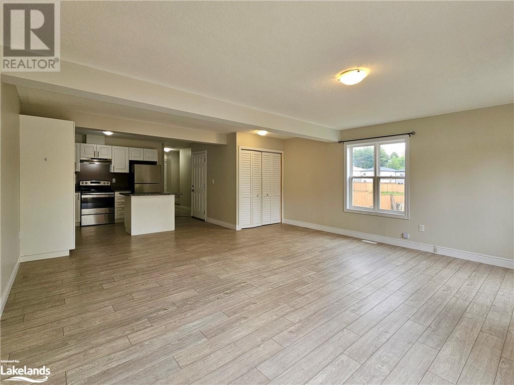 44 Nicole Park Court, Bracebridge, Ontario  P1L 0C8 - Photo 2 - 40590772
