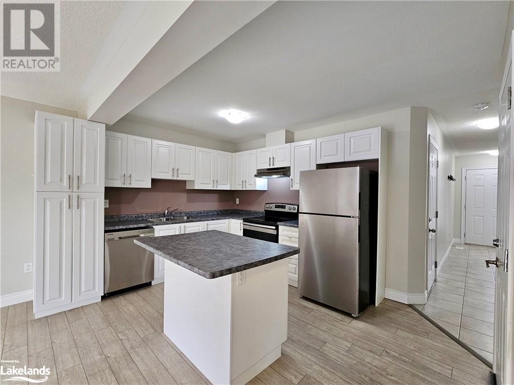44 Nicole Park Court, Bracebridge, Ontario  P1L 0C8 - Photo 4 - 40590772