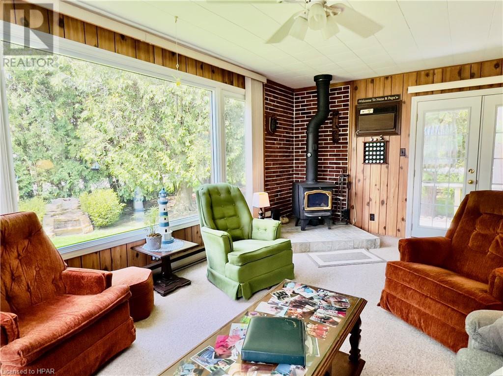 551 Attawandaron Road, Point Clark, Ontario  N2Z 2X3 - Photo 24 - 40590520