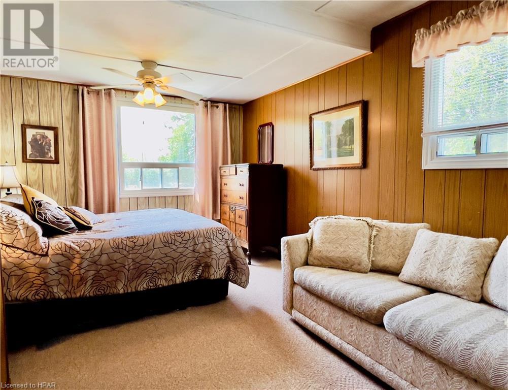 551 Attawandaron Road, Point Clark, Ontario  N2Z 2X3 - Photo 36 - 40590520