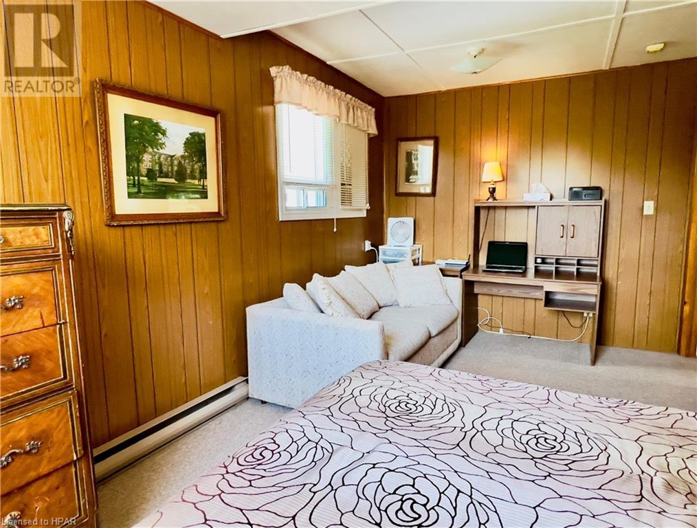 551 Attawandaron Road, Point Clark, Ontario  N2Z 2X3 - Photo 37 - 40590520