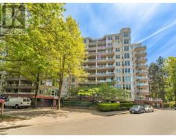 501 522 MOBERLY ROAD, vancouver, British Columbia