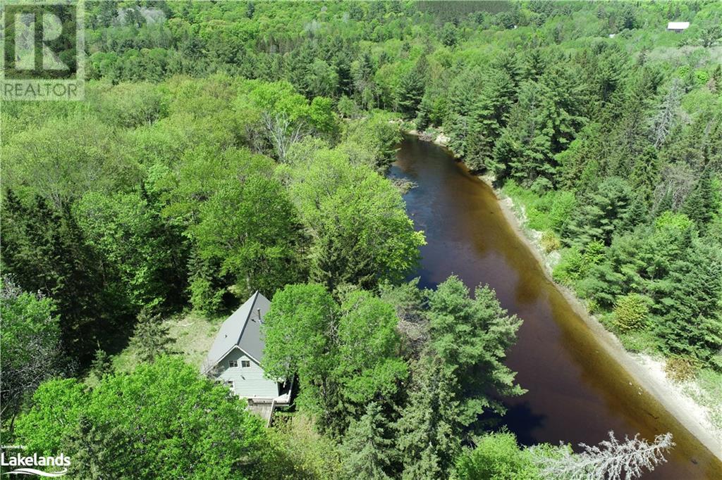 341 Old North Road, Huntsville, Ontario  P1H 2J4 - Photo 2 - 40591993
