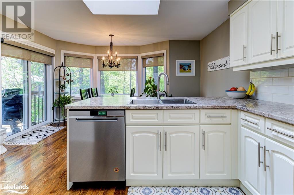 92 Church Street, Penetanguishene, Ontario  L9M 1C7 - Photo 11 - 40591162