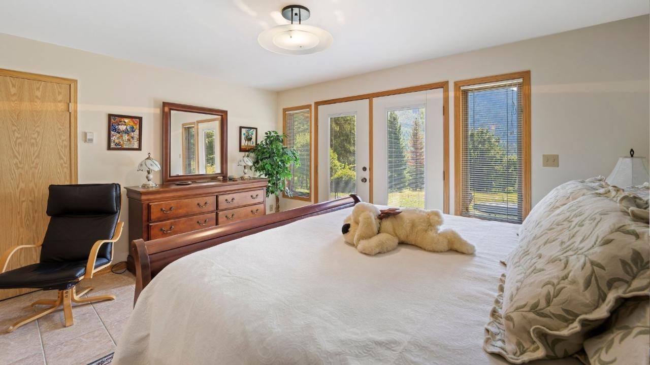 16749 Crawford Creek Road, Crawford Bay, British Columbia  V0B 1E0 - Photo 41 - 2477065