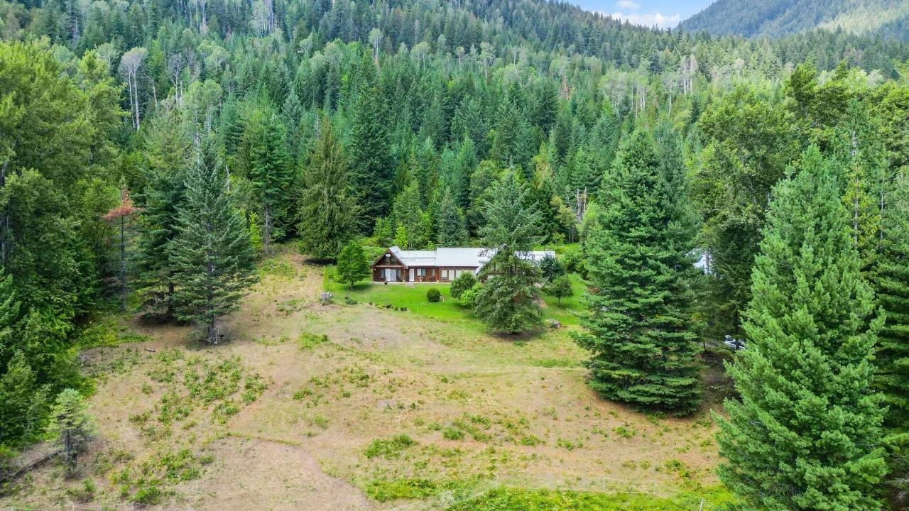 16749 Crawford Creek Road, Crawford Bay, British Columbia  V0B 1E0 - Photo 64 - 2477065