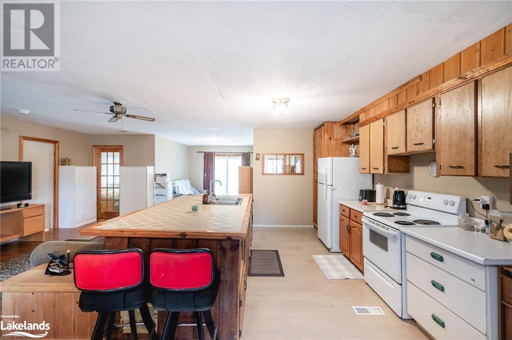 230 Elizabeth Street, Midland, Ontario  L4R 1Y4 - Photo 5 - 40589551
