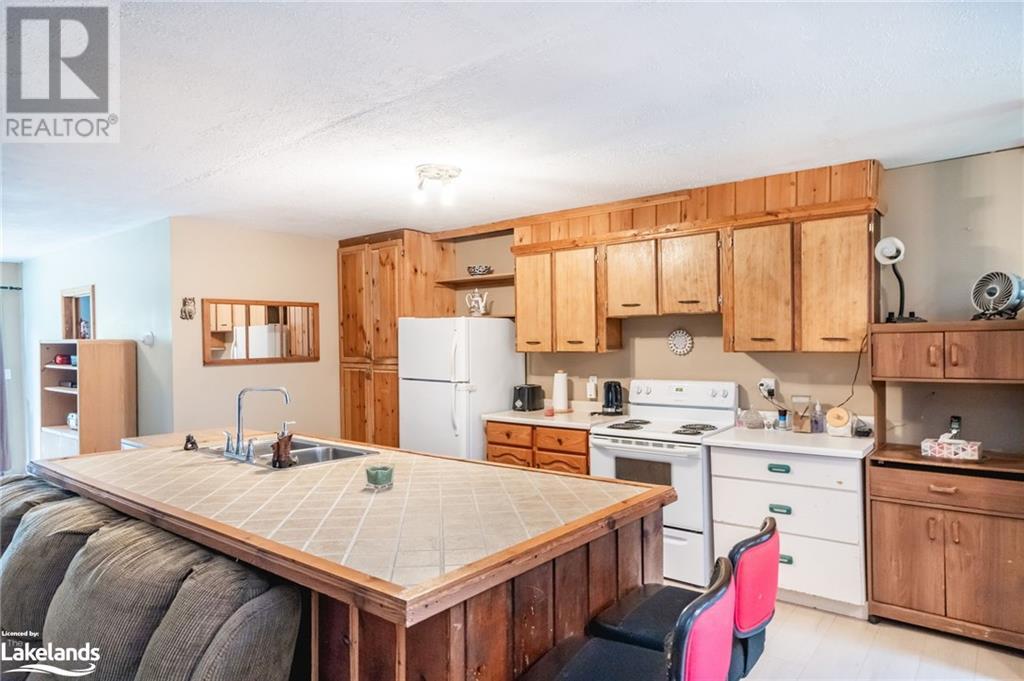 230 Elizabeth Street, Midland, Ontario  L4R 1Y4 - Photo 6 - 40589551