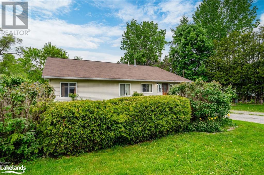 230 Elizabeth Street, Midland, Ontario  L4R 1Y4 - Photo 2 - 40589551