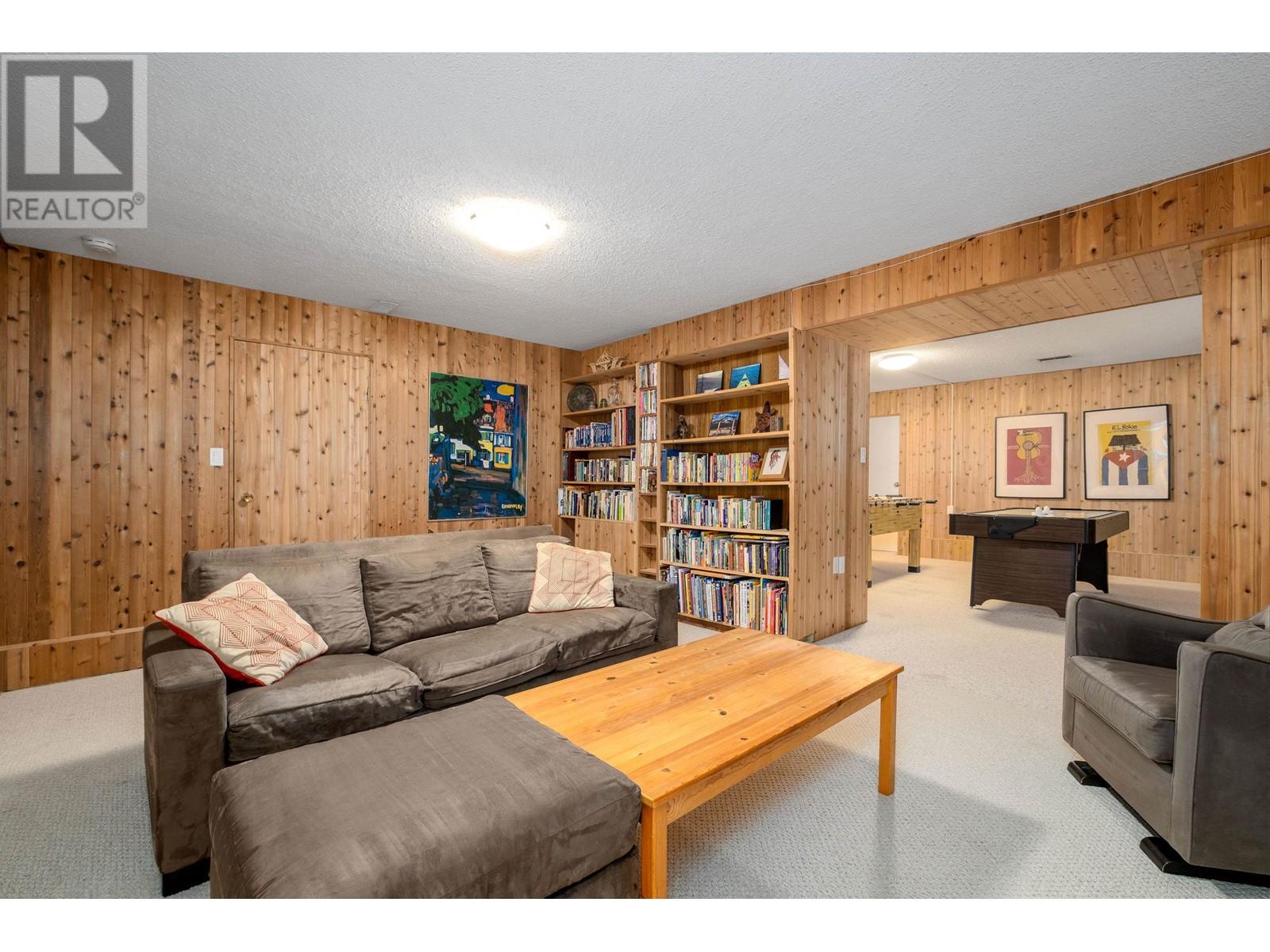 5405 Ranger Avenue, North Vancouver, British Columbia  V7R 3M7 - Photo 29 - R2884803