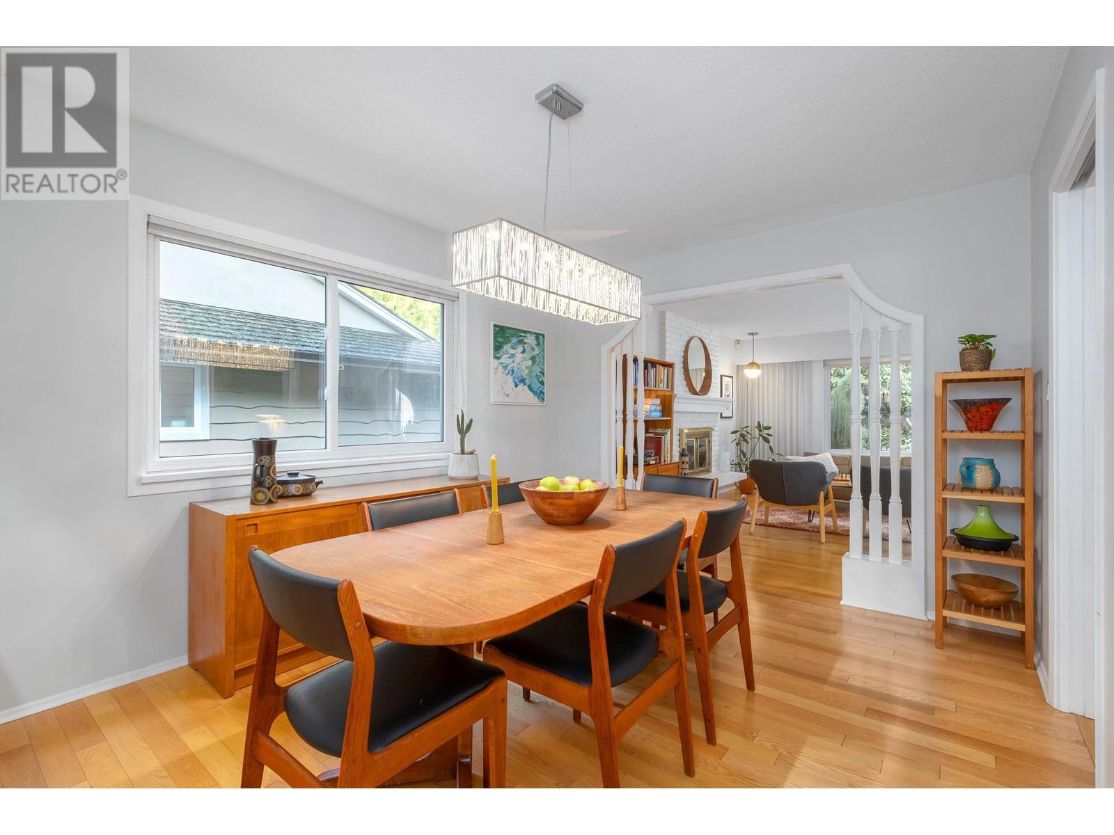 5405 Ranger Avenue, North Vancouver, British Columbia  V7R 3M7 - Photo 8 - R2884803