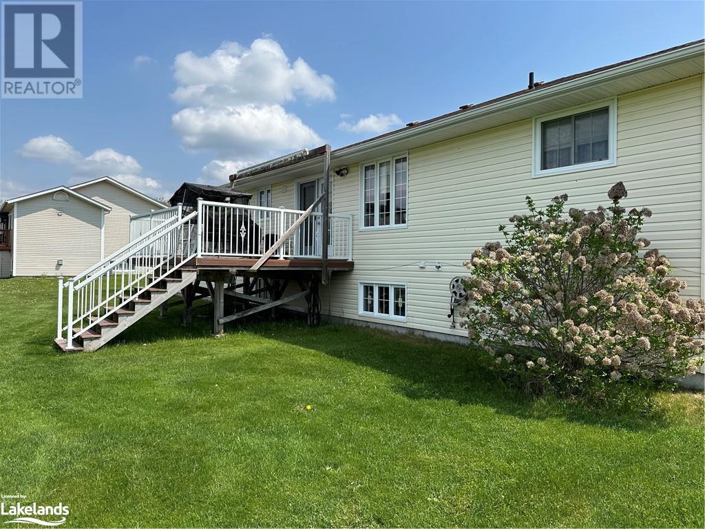 37 Tamerack Avenue, Sturgeon Falls, Ontario  P2B 3H3 - Photo 2 - 40592279