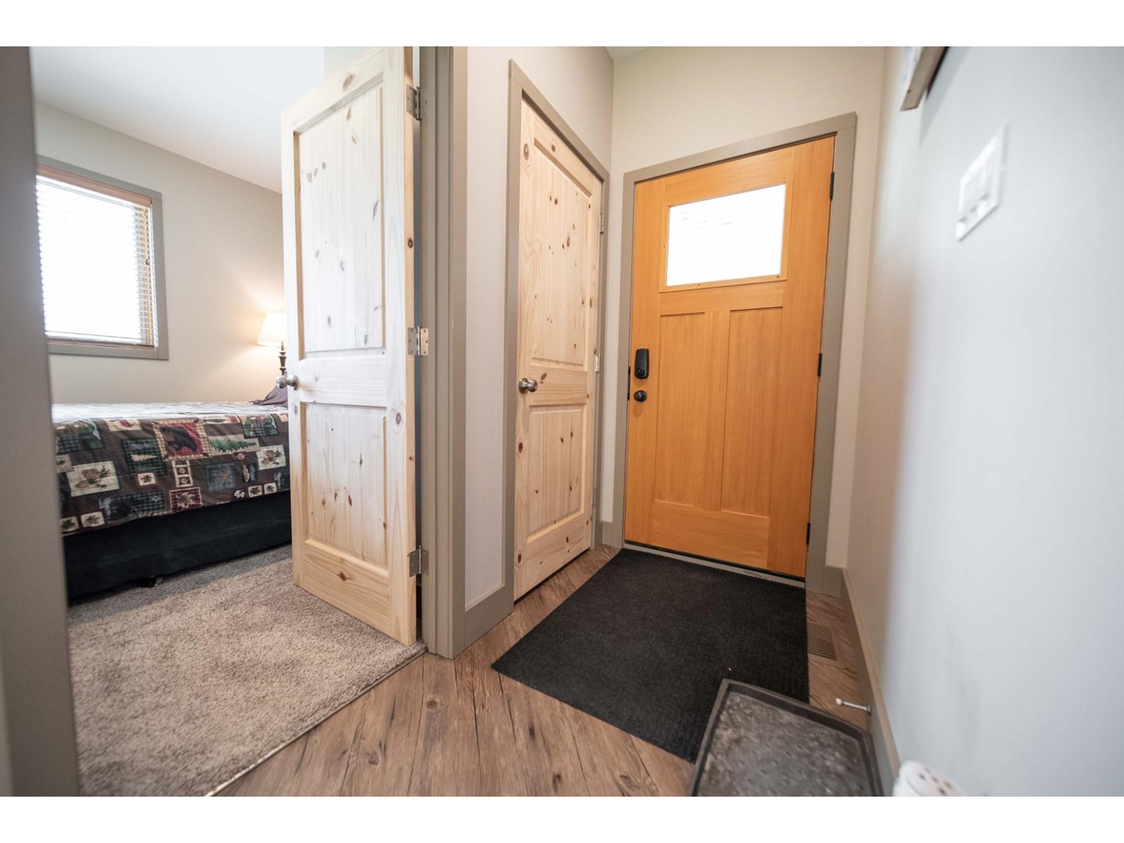 6385 Highway 3, Fernie, British Columbia  V0B 1M0 - Photo 39 - 2477109