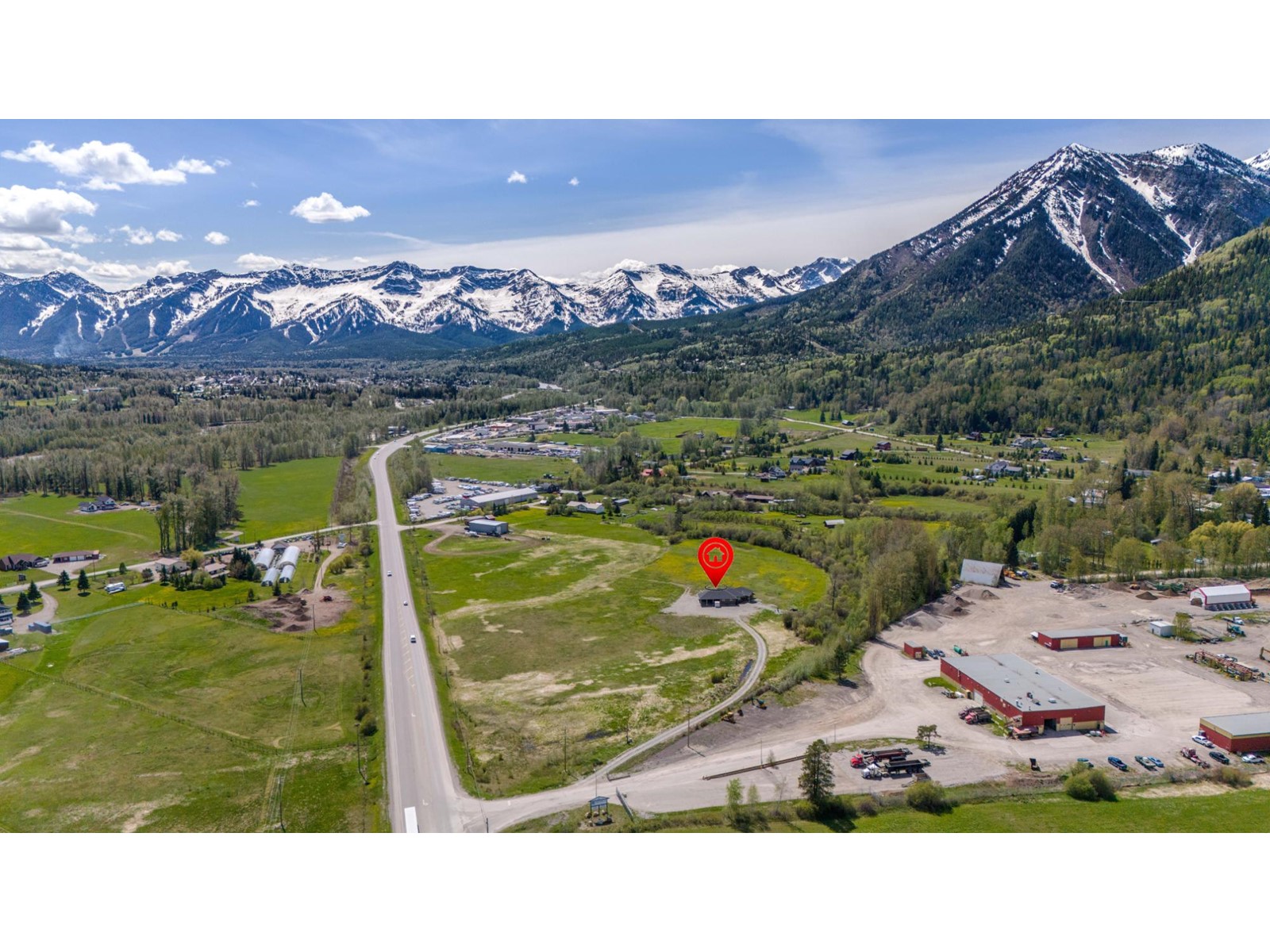 6385 Highway 3, Fernie, British Columbia  V0B 1M0 - Photo 4 - 2477109
