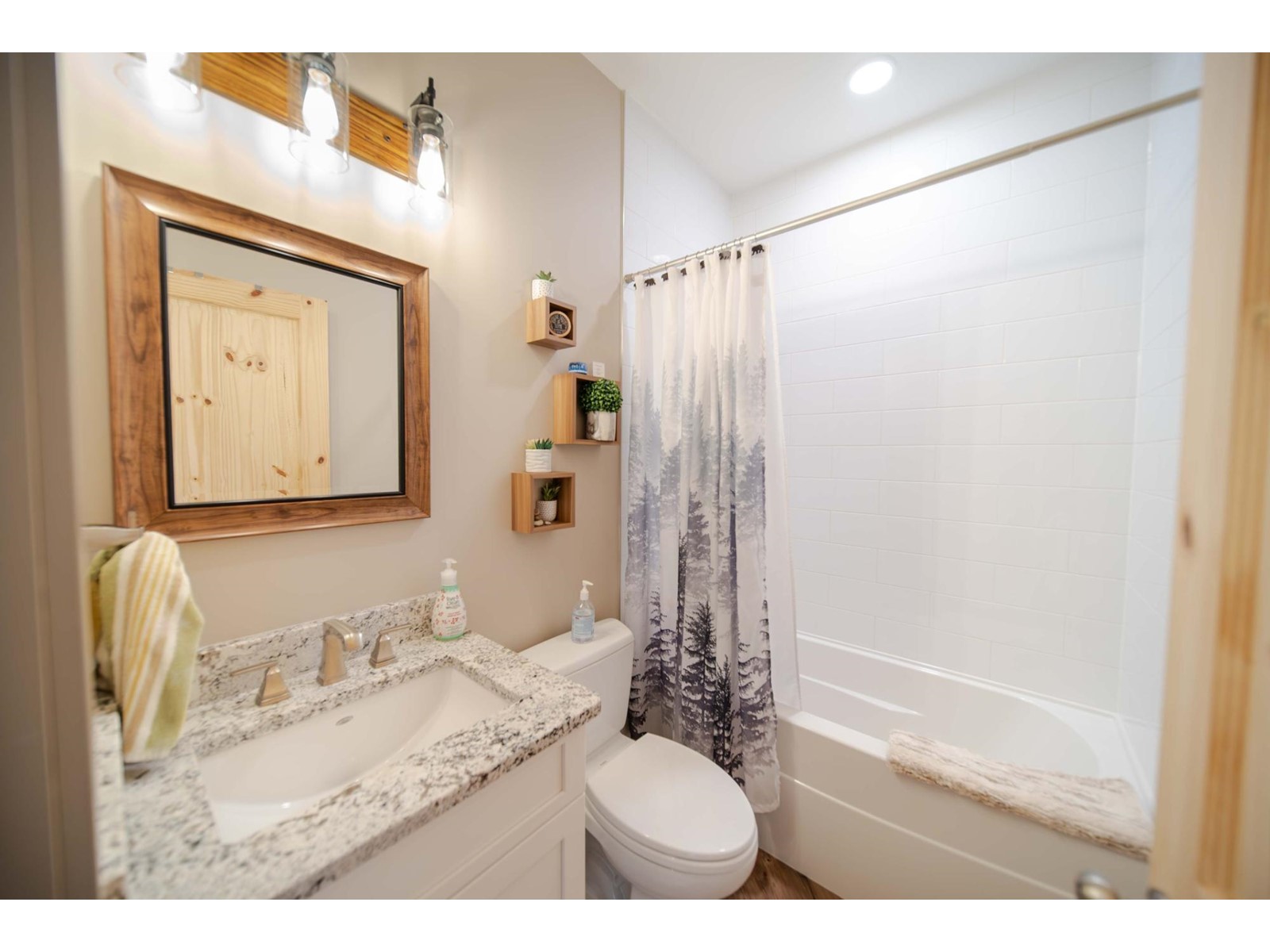 6385 Highway 3, Fernie, British Columbia  V0B 1M0 - Photo 42 - 2477109