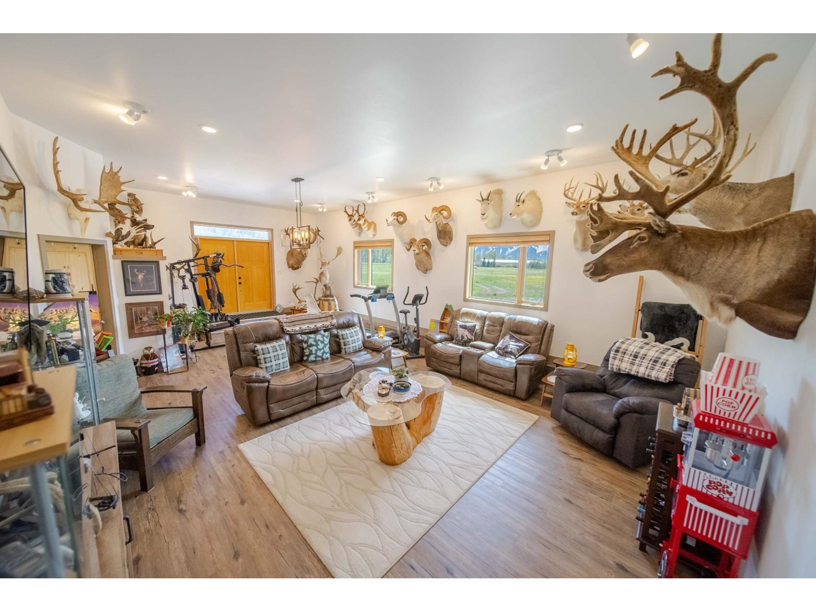 6385 Highway 3, Fernie, British Columbia  V0B 1M0 - Photo 47 - 2477109