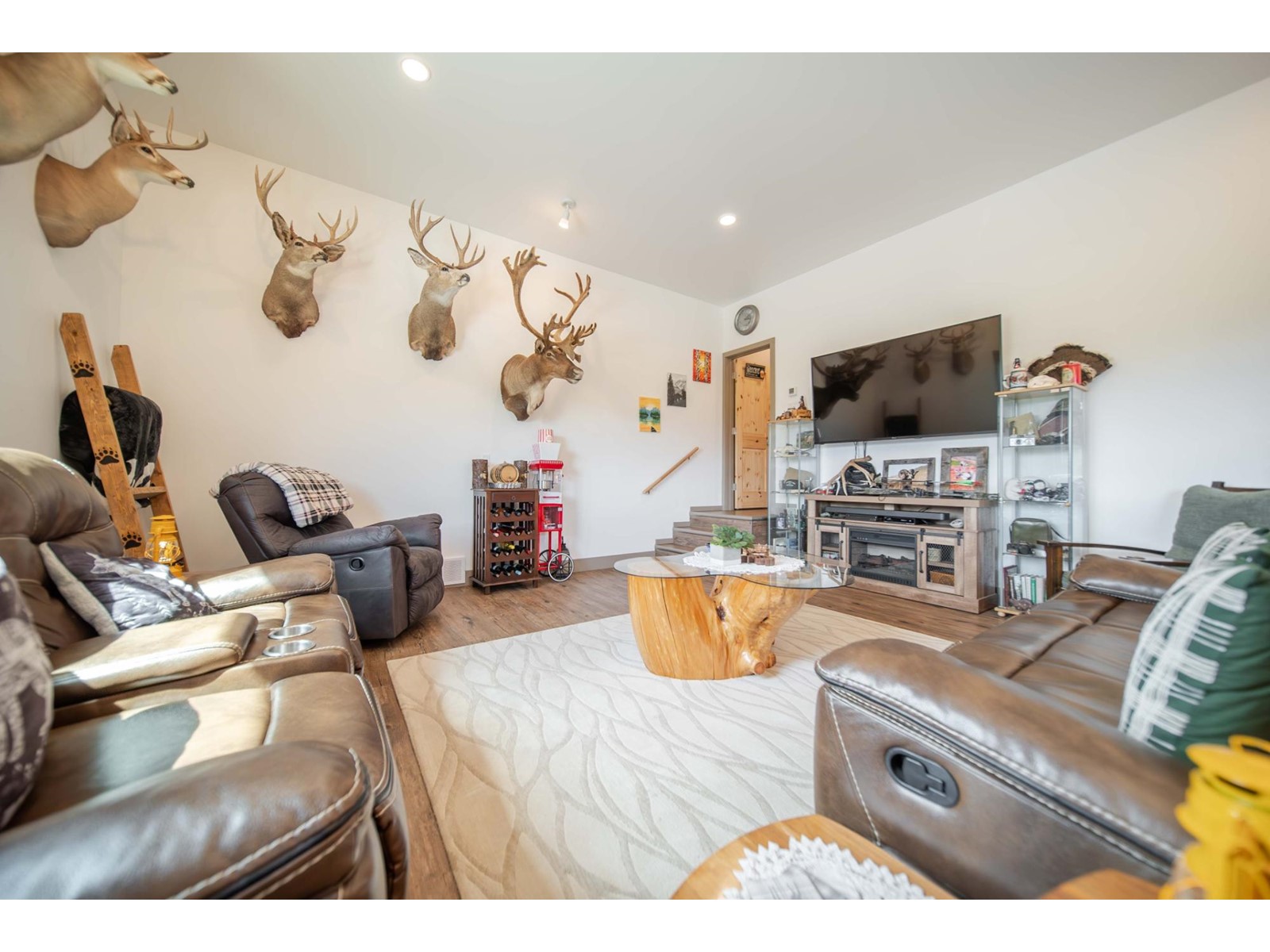 6385 Highway 3, Fernie, British Columbia  V0B 1M0 - Photo 49 - 2477109