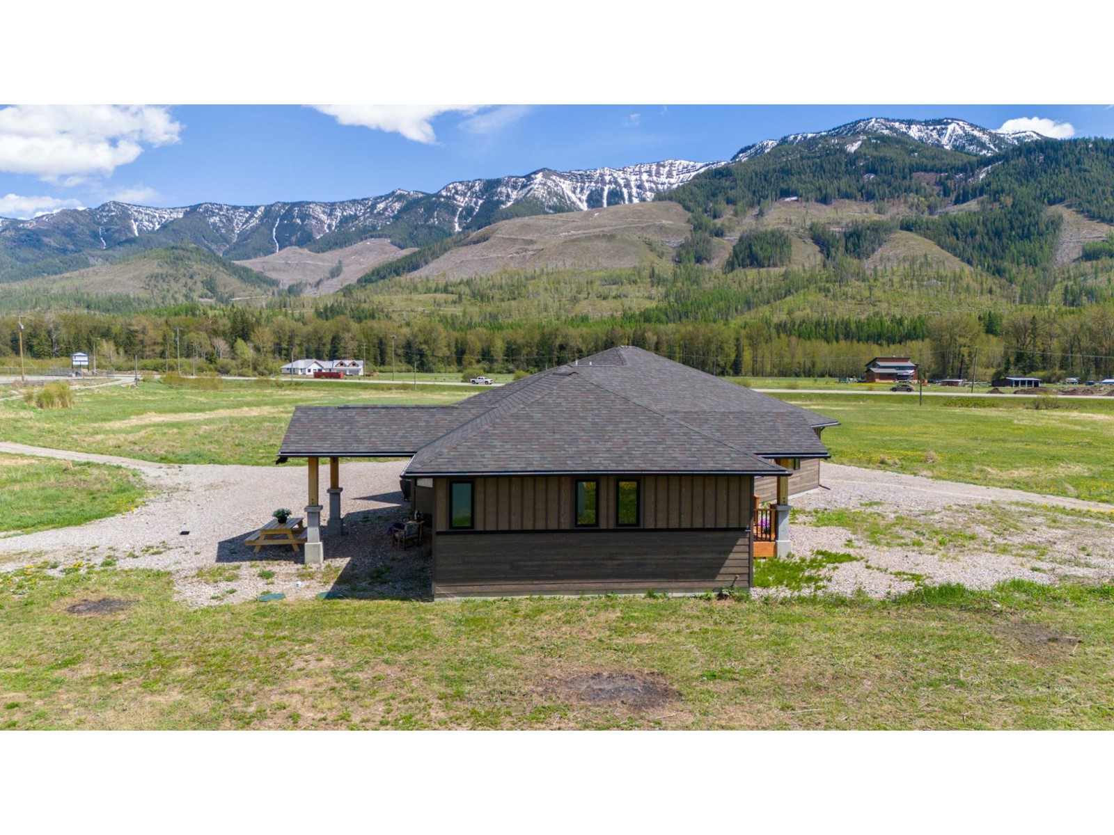 6385 Highway 3, Fernie, British Columbia  V0B 1M0 - Photo 68 - 2477109
