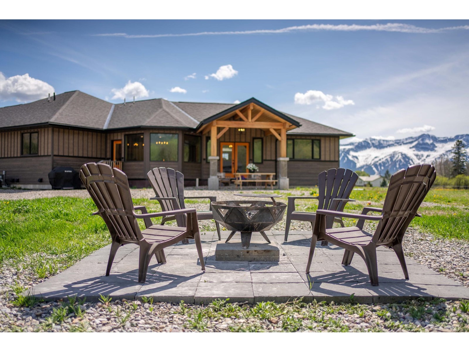 6385 Highway 3, Fernie, British Columbia  V0B 1M0 - Photo 7 - 2477109