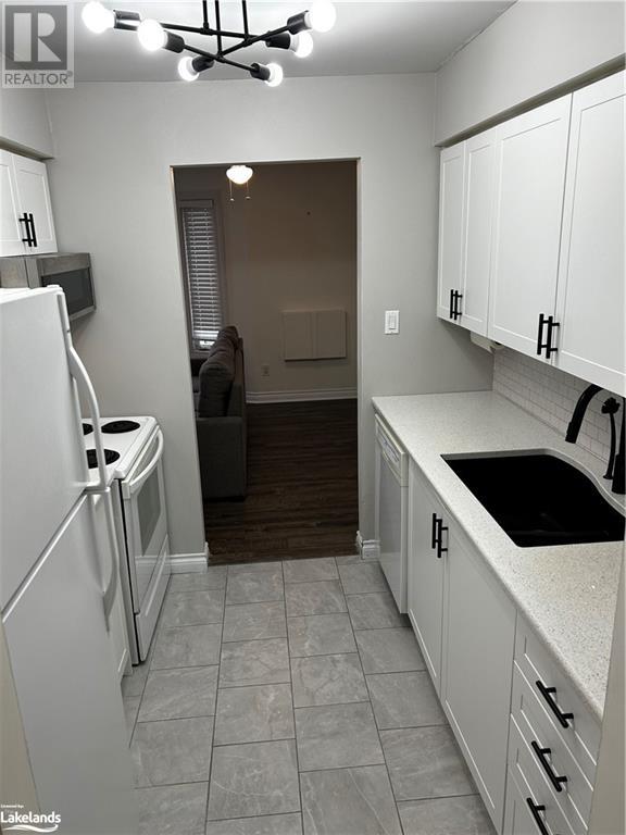 653 Cedar Lane Unit# 203b, Bracebridge, Ontario  P1L 1P2 - Photo 3 - 40592144