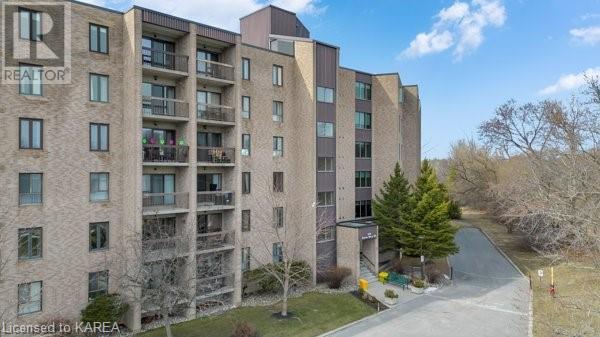 358 QUEEN MARY Road Unit# 210, kingston, Ontario