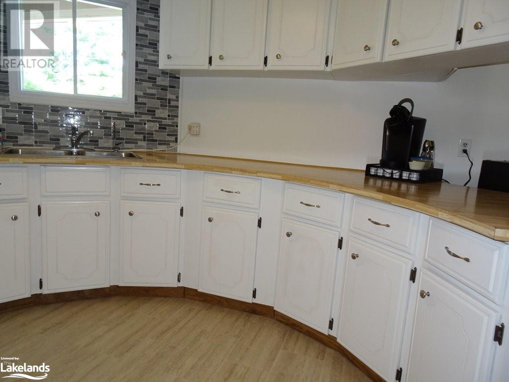 1092 Seventh Lane, Minden, Ontario  K0M 2K0 - Photo 3 - 40592281