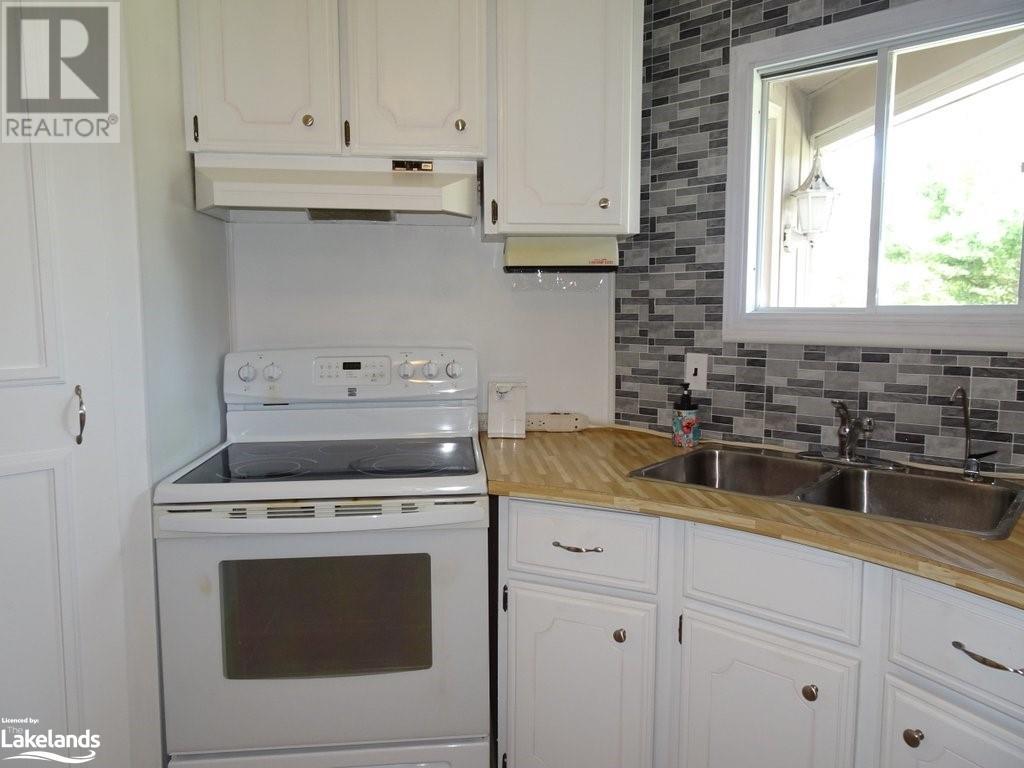 1092 Seventh Lane, Minden, Ontario  K0M 2K0 - Photo 4 - 40592281