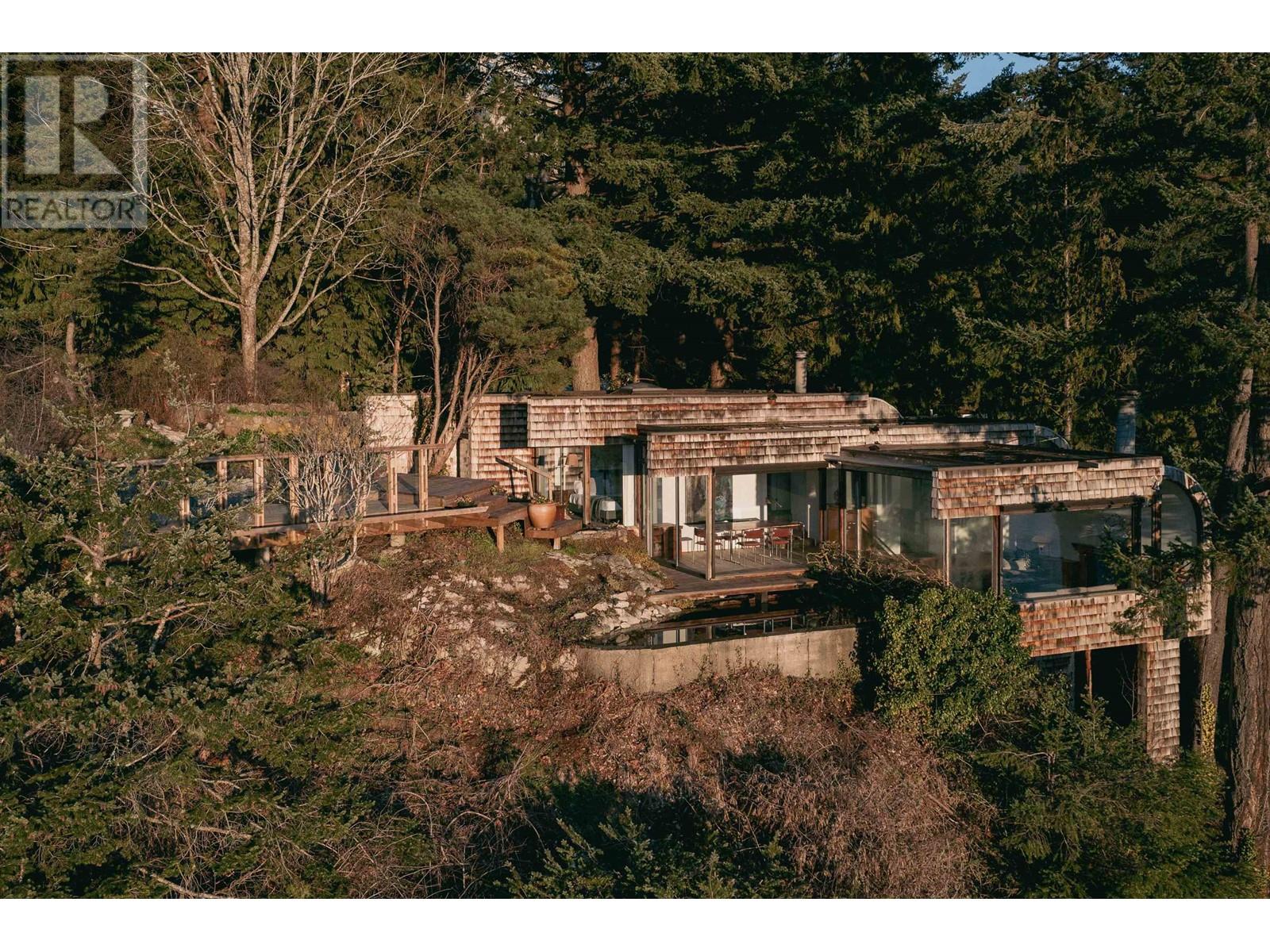 6664 Marine Drive, West Vancouver, British Columbia  V7W 2S9 - Photo 11 - R2885083