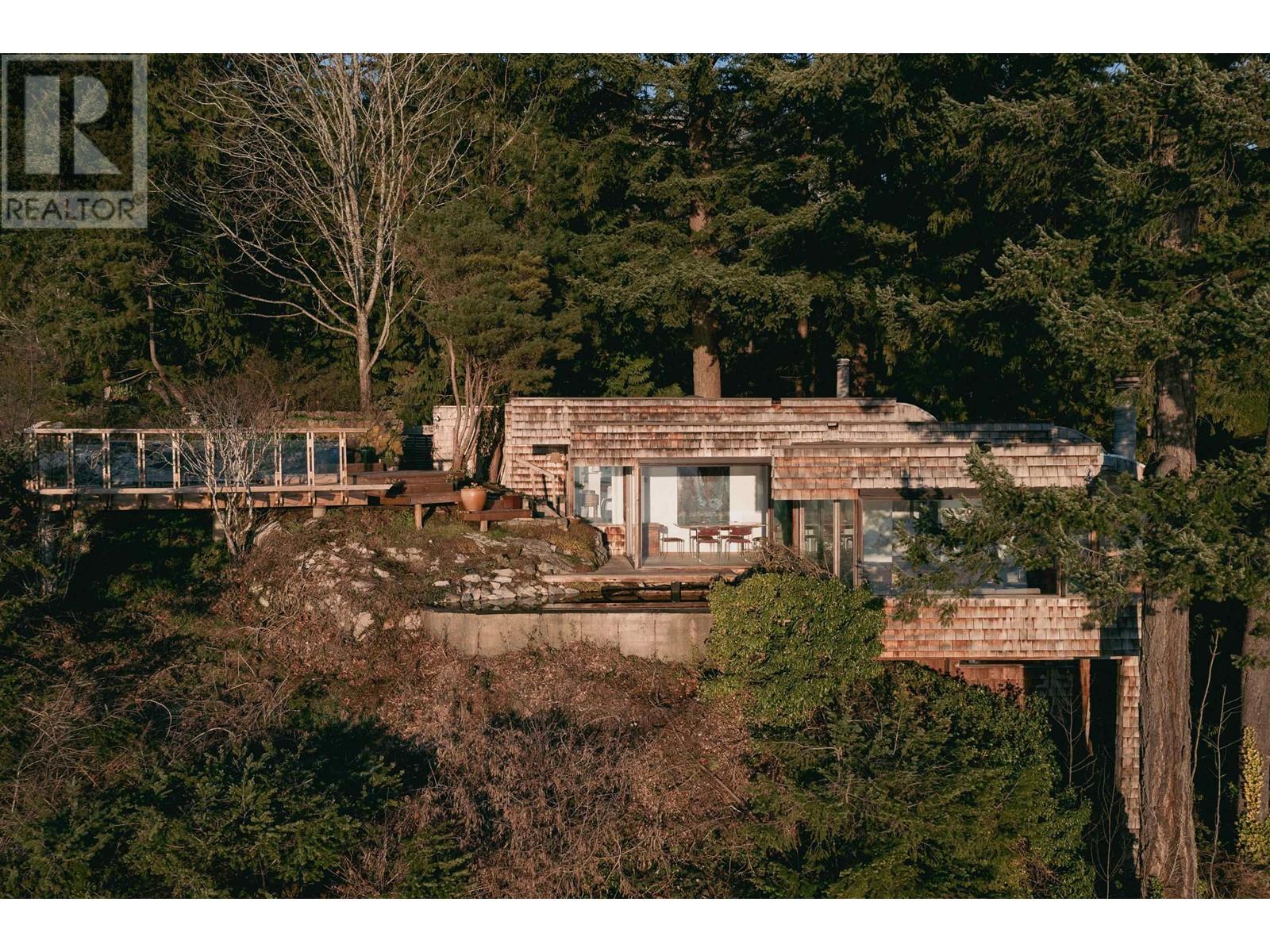 6664 Marine Drive, West Vancouver, British Columbia  V7W 2S9 - Photo 12 - R2885083
