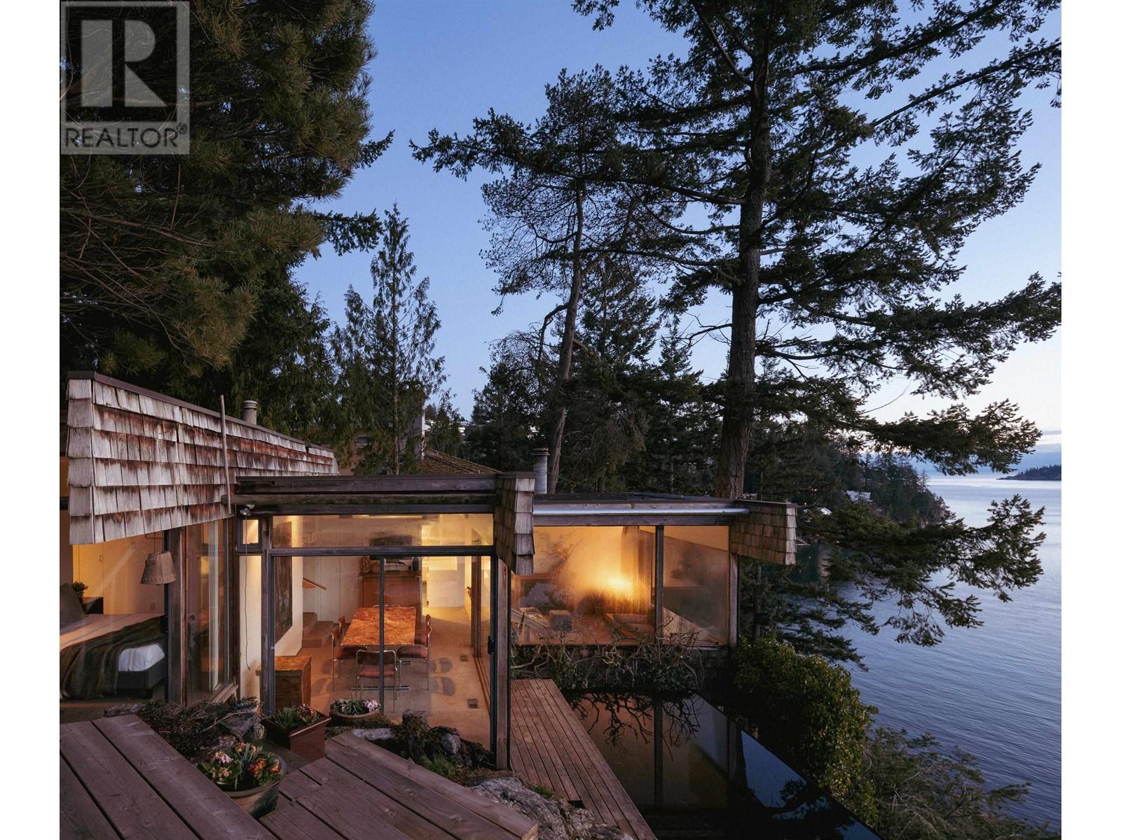6664 Marine Drive, West Vancouver, British Columbia  V7W 2S9 - Photo 32 - R2885083