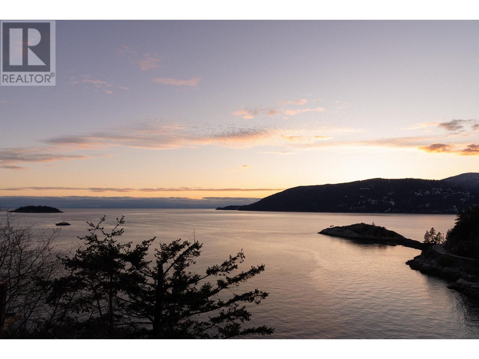 6664 Marine Drive, West Vancouver, British Columbia  V7W 2S9 - Photo 6 - R2885083