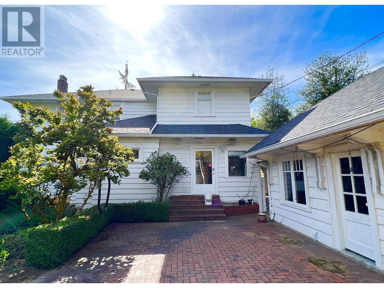 Property at 5776 ANGUS DRIVE image 4