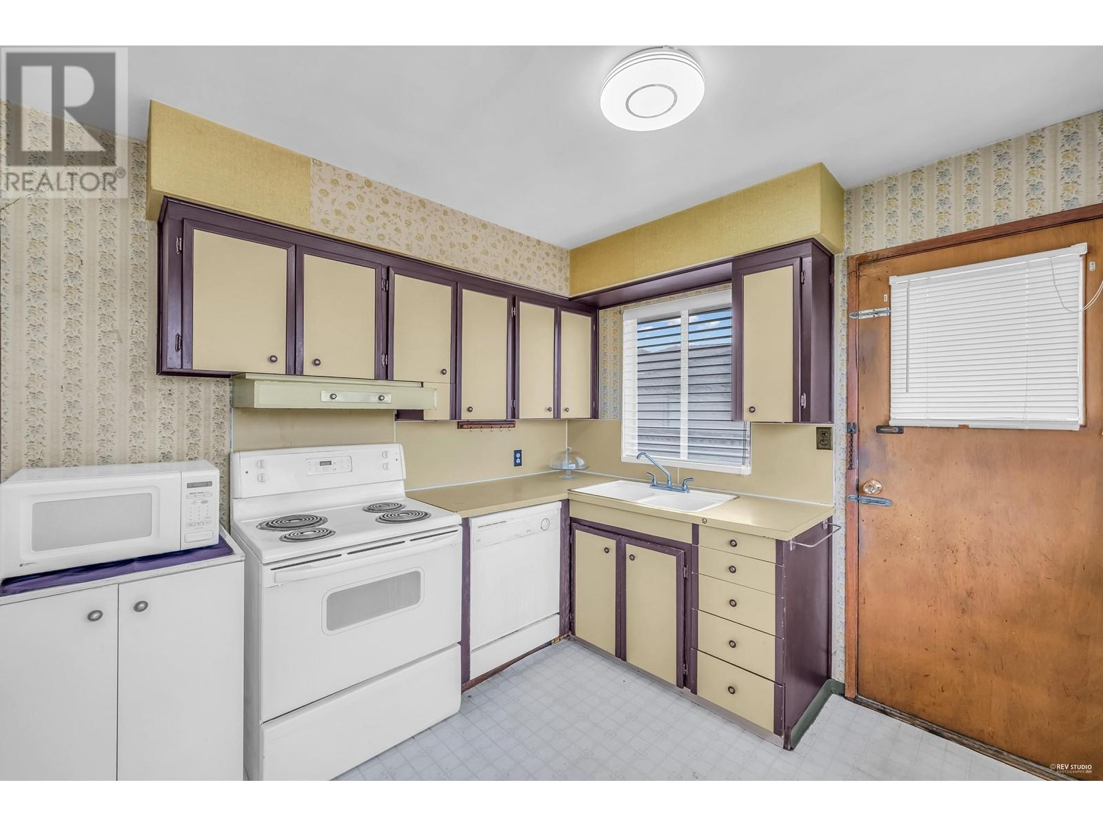 8620 Camden Crescent, Richmond, British Columbia  V7C 3G4 - Photo 26 - R2885302