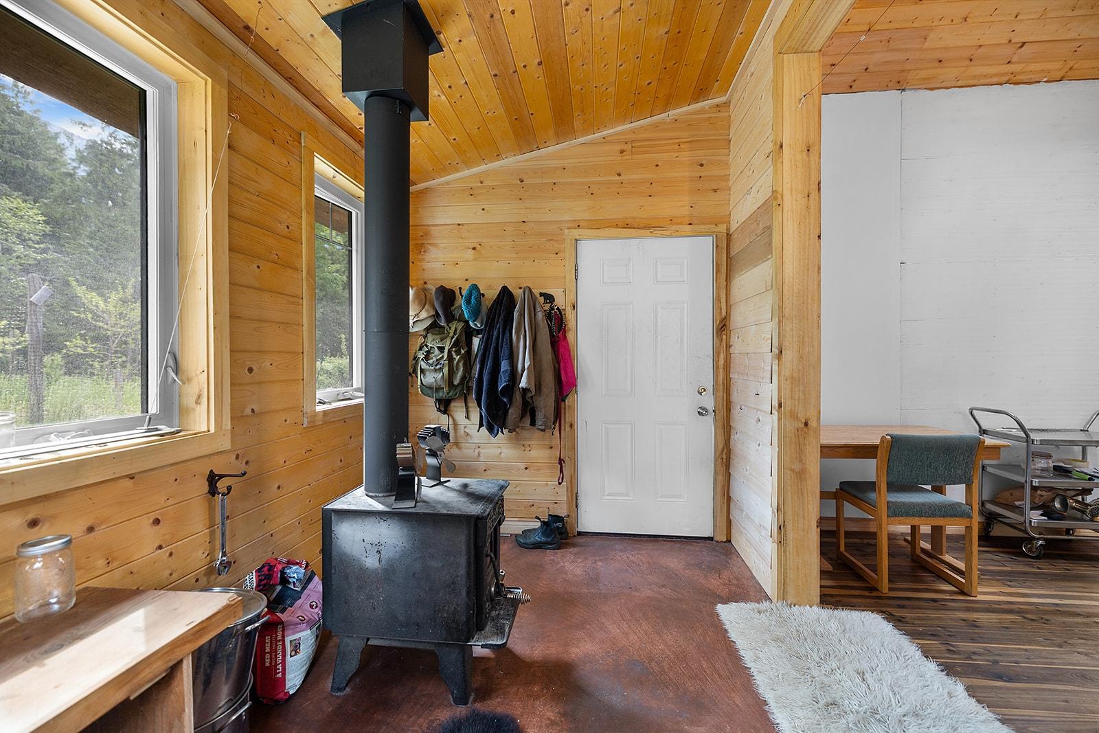 16317 Bowe Road, Crawford Bay, British Columbia  V0B 1E0 - Photo 10 - 2477141