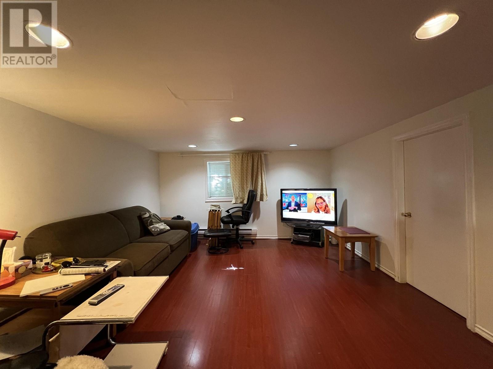 Listing Picture 17 of 19 : 2146 W 33RD AVENUE, Vancouver / 溫哥華 - 魯藝地產 Yvonne Lu Group - MLS Medallion Club Member